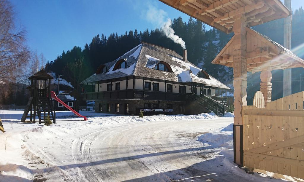 Pensiunea La Moara Фунду Молдовей Экстерьер фото